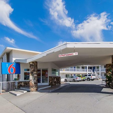Motel 6-San Bernardino, Ca - Downtown Екстер'єр фото