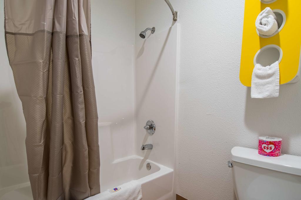 Motel 6-San Bernardino, Ca - Downtown Екстер'єр фото